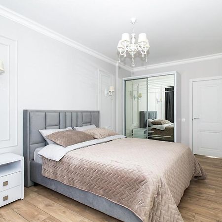 Premium Apartment تشيسيناو المظهر الخارجي الصورة